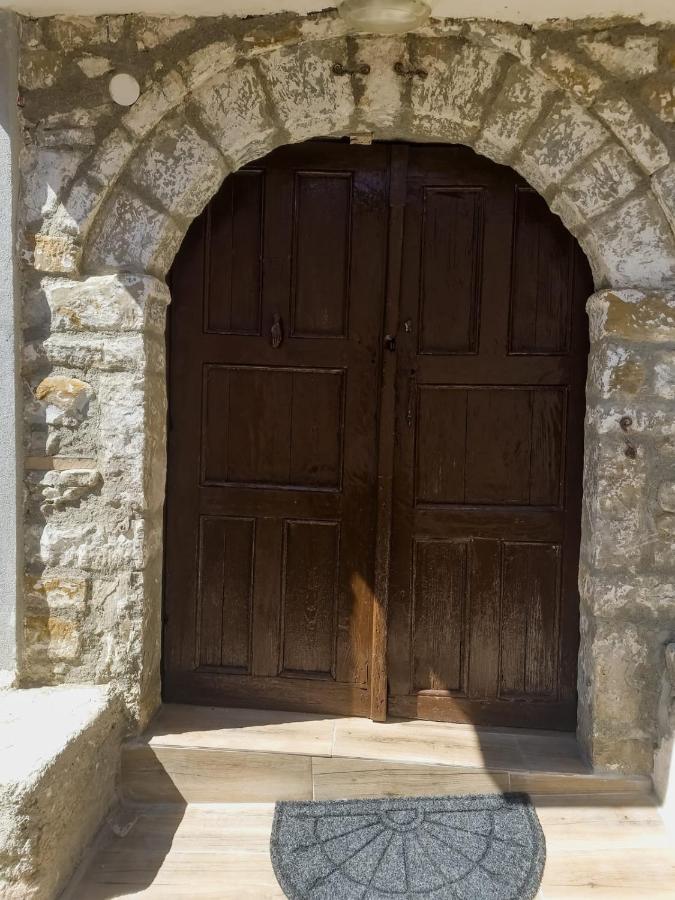Guesthouse Kroi City Center Berat Eksteriør billede