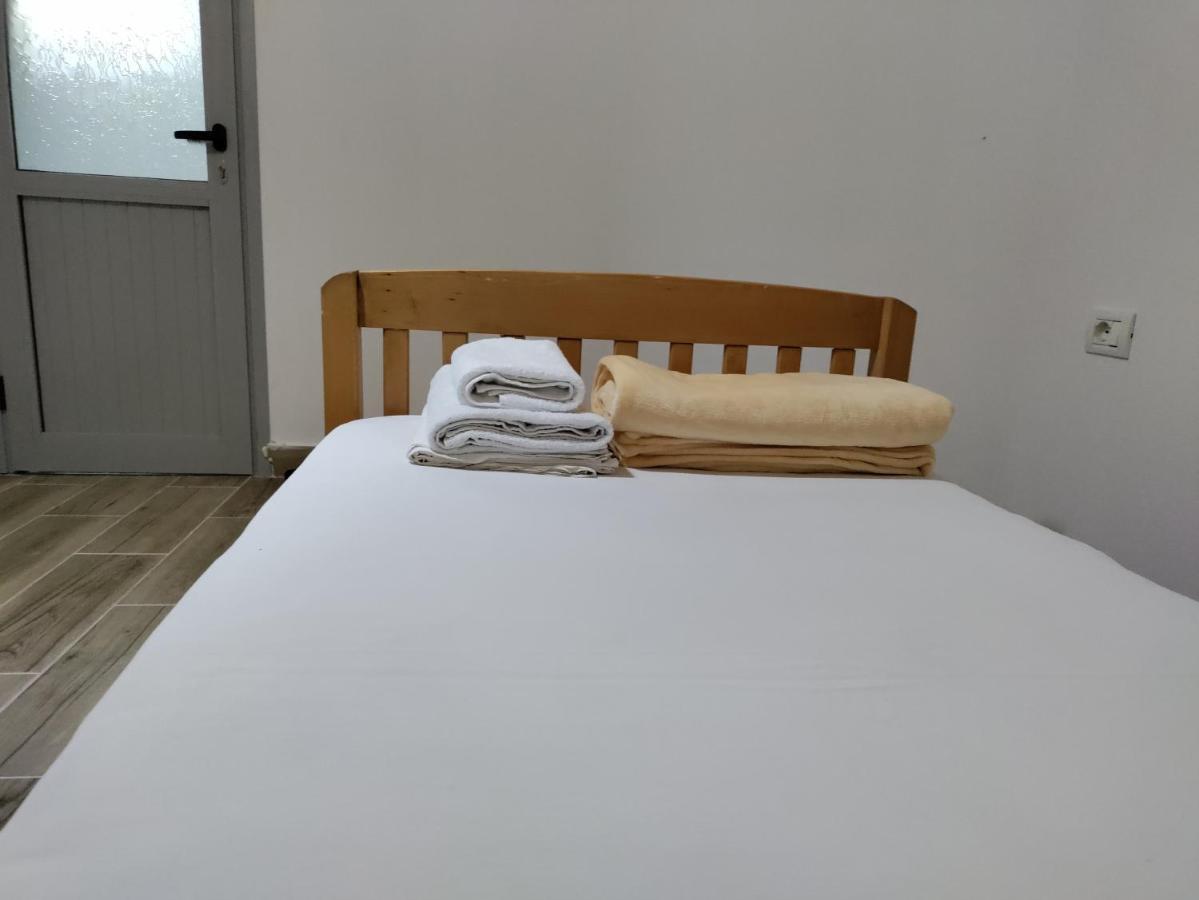Guesthouse Kroi City Center Berat Værelse billede