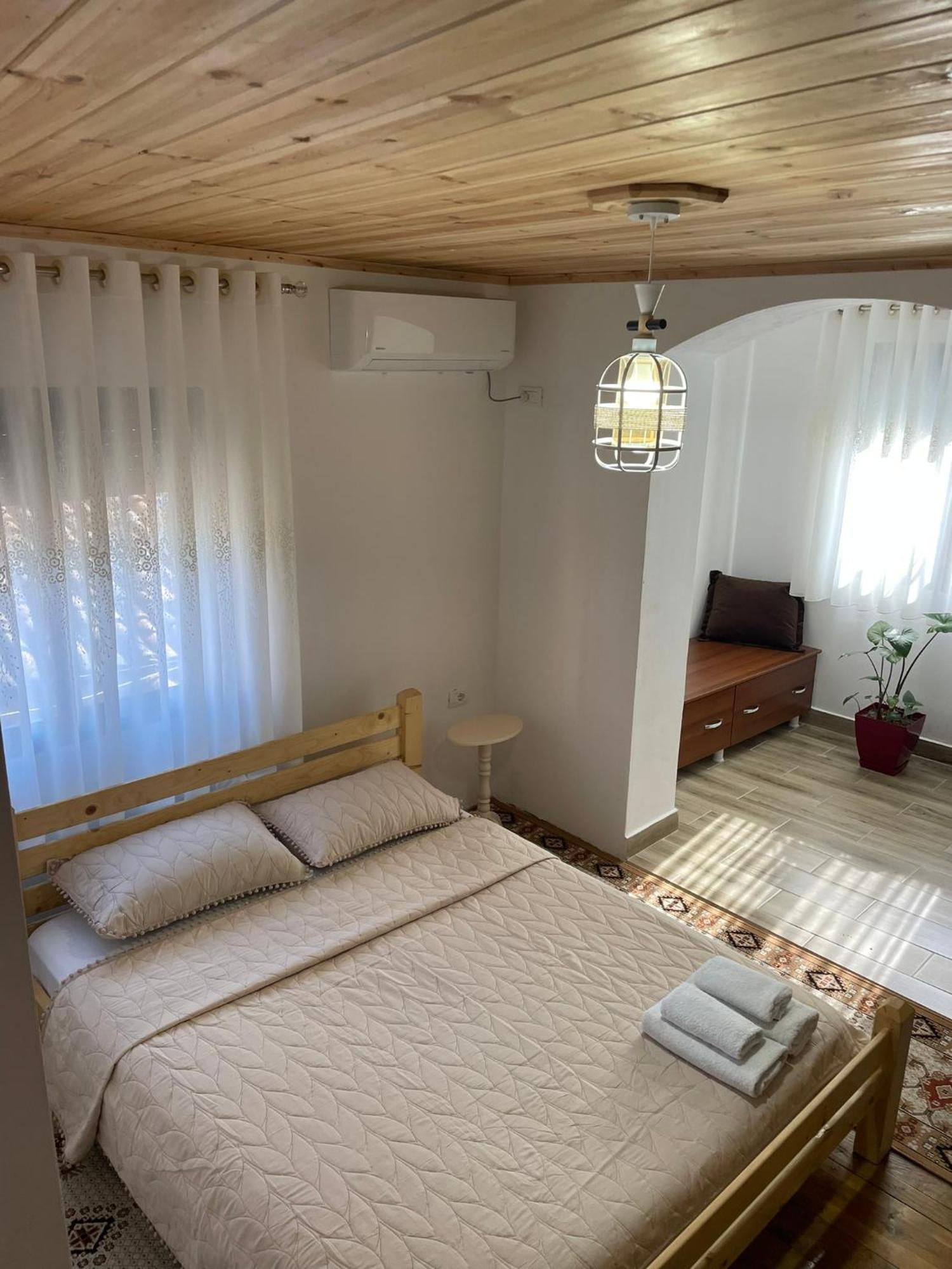 Guesthouse Kroi City Center Berat Eksteriør billede