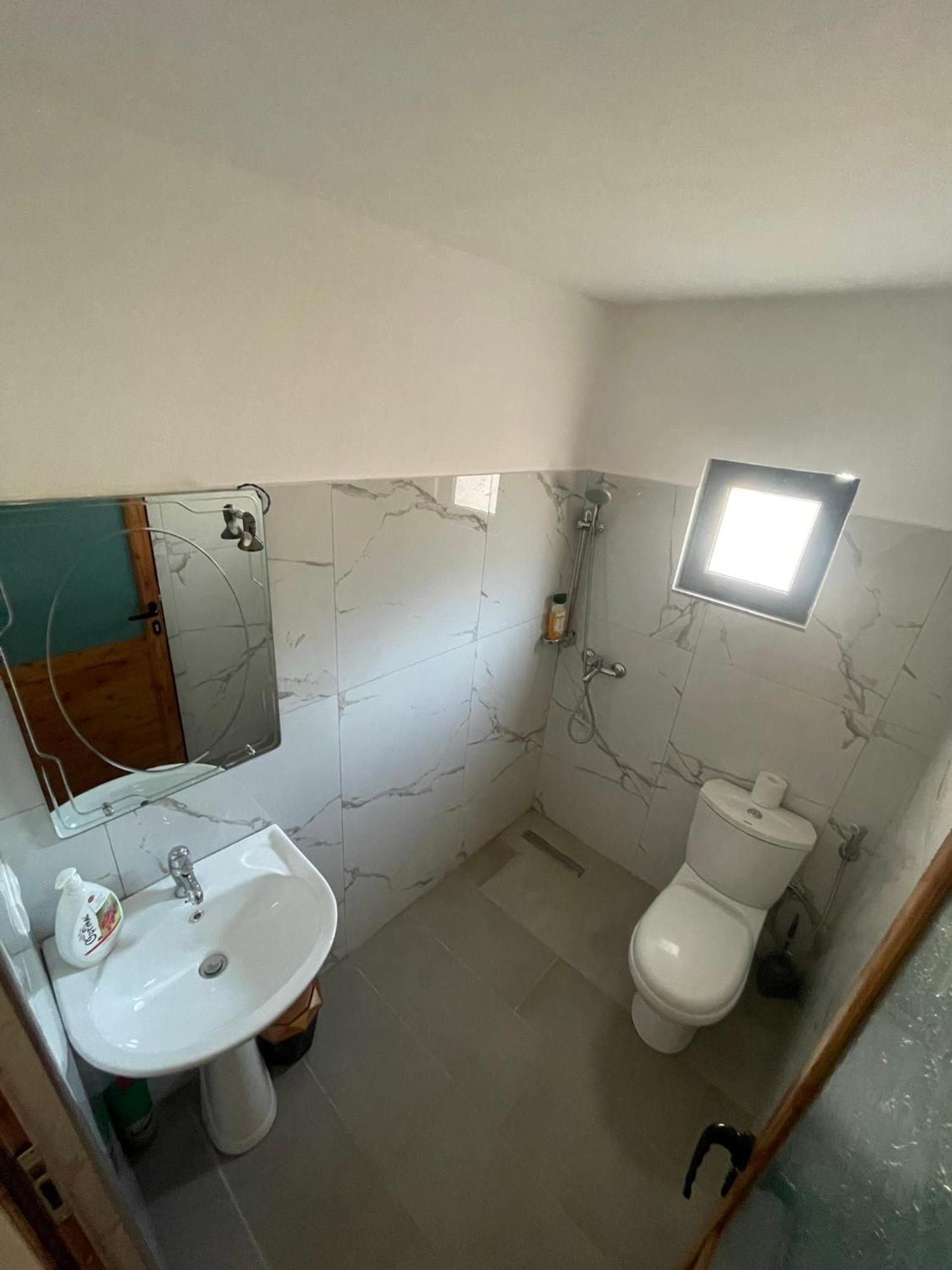 Guesthouse Kroi City Center Berat Eksteriør billede