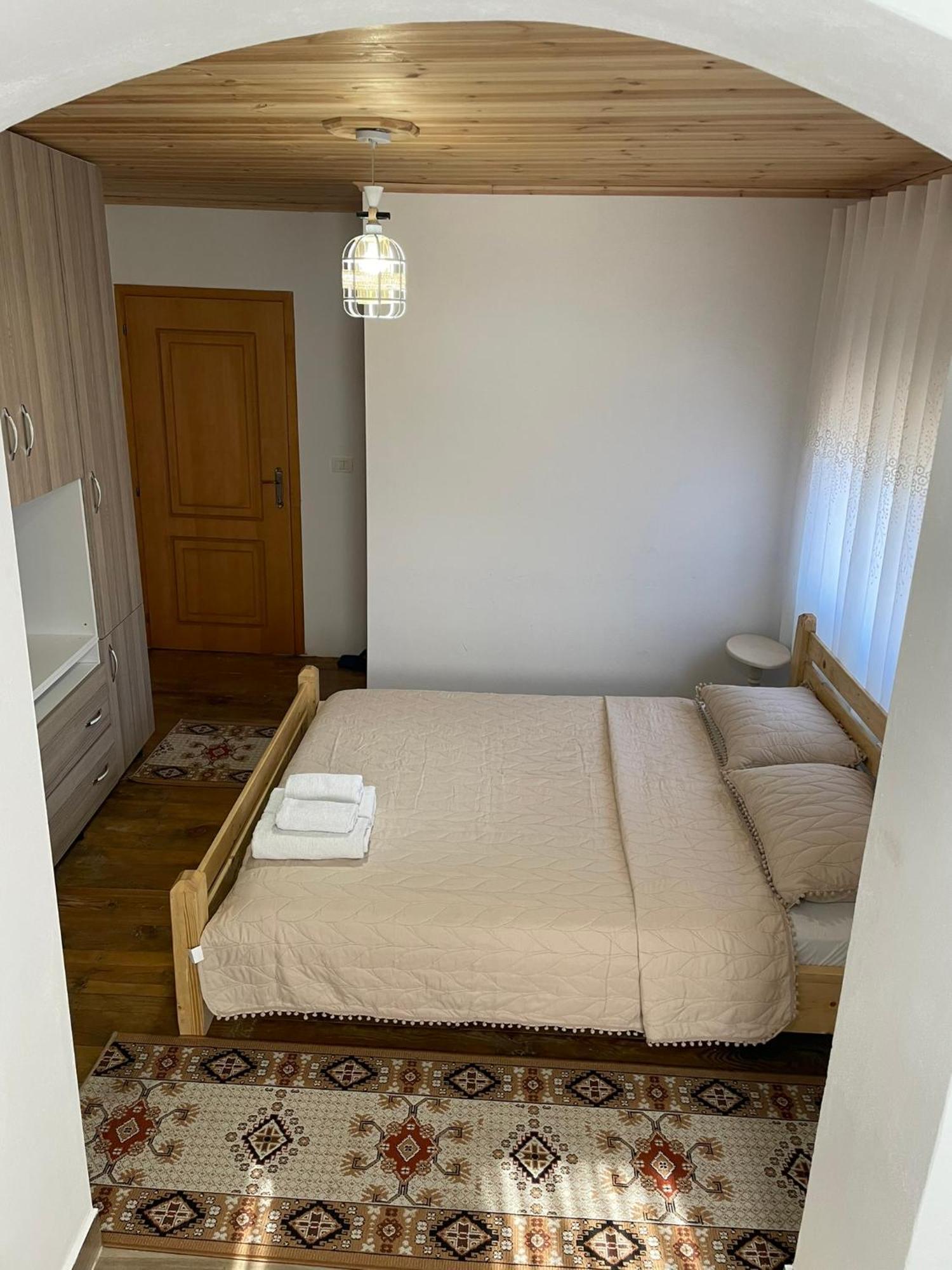 Guesthouse Kroi City Center Berat Eksteriør billede