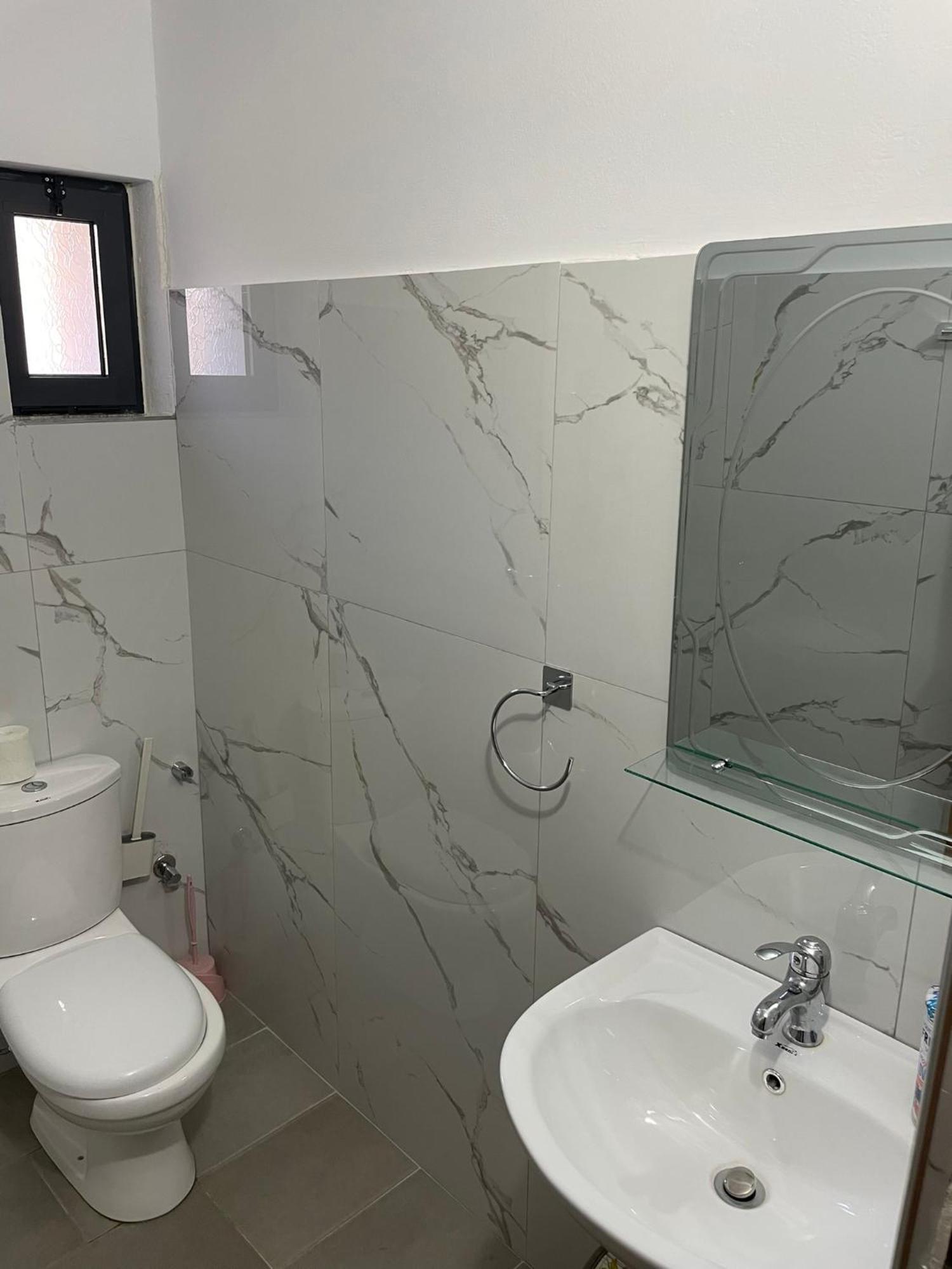 Guesthouse Kroi City Center Berat Eksteriør billede